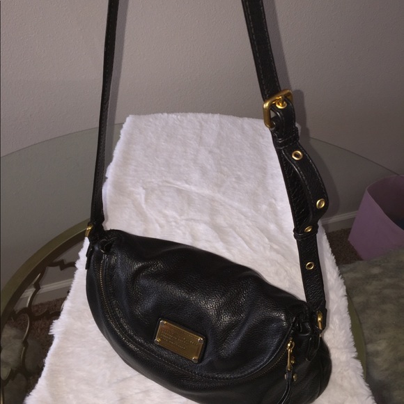 Marc Jacobs Leather Crossbody Handbag - Picture 2 of 8